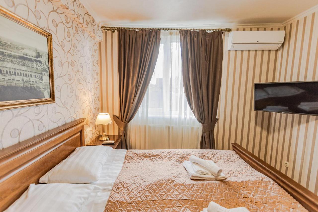Guest House Villa Lamperti Dyyda Bagian luar foto