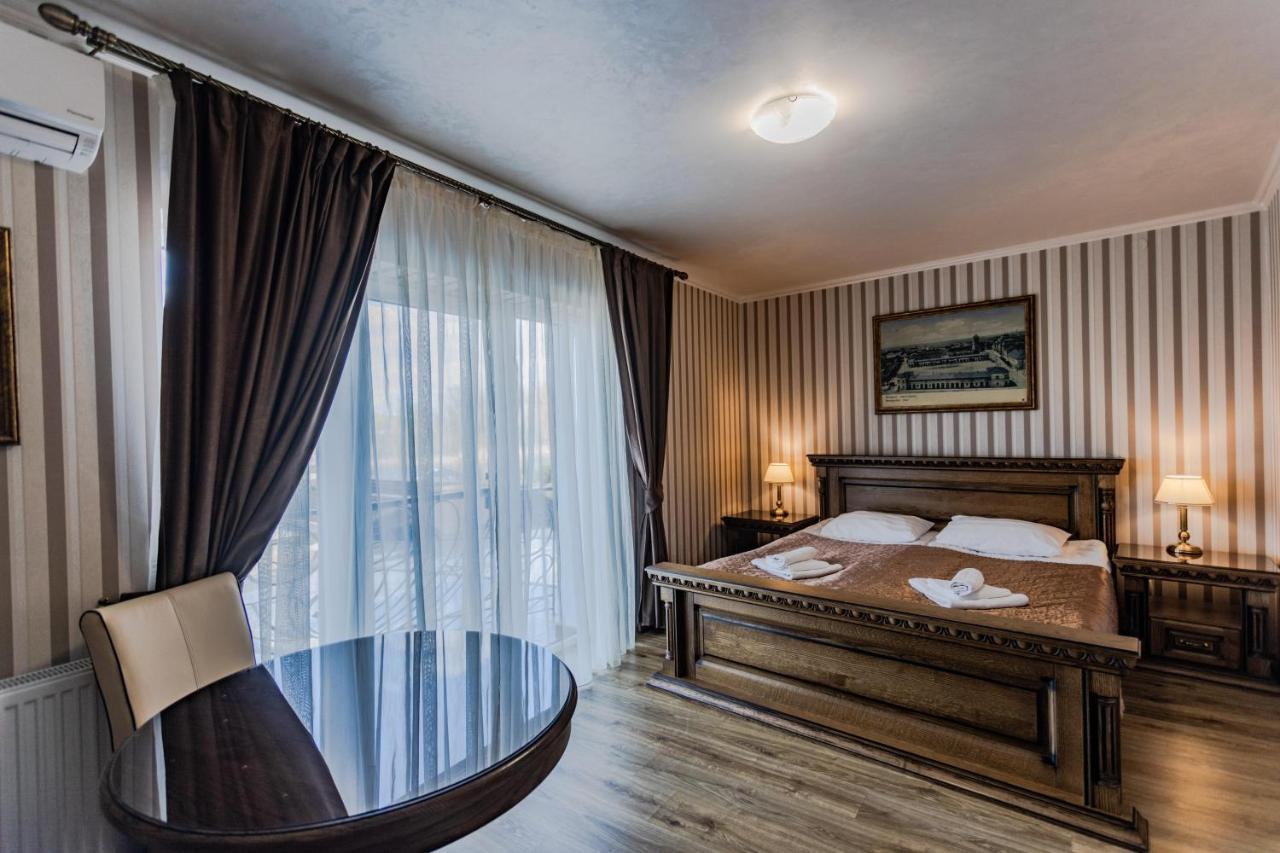 Guest House Villa Lamperti Dyyda Bagian luar foto