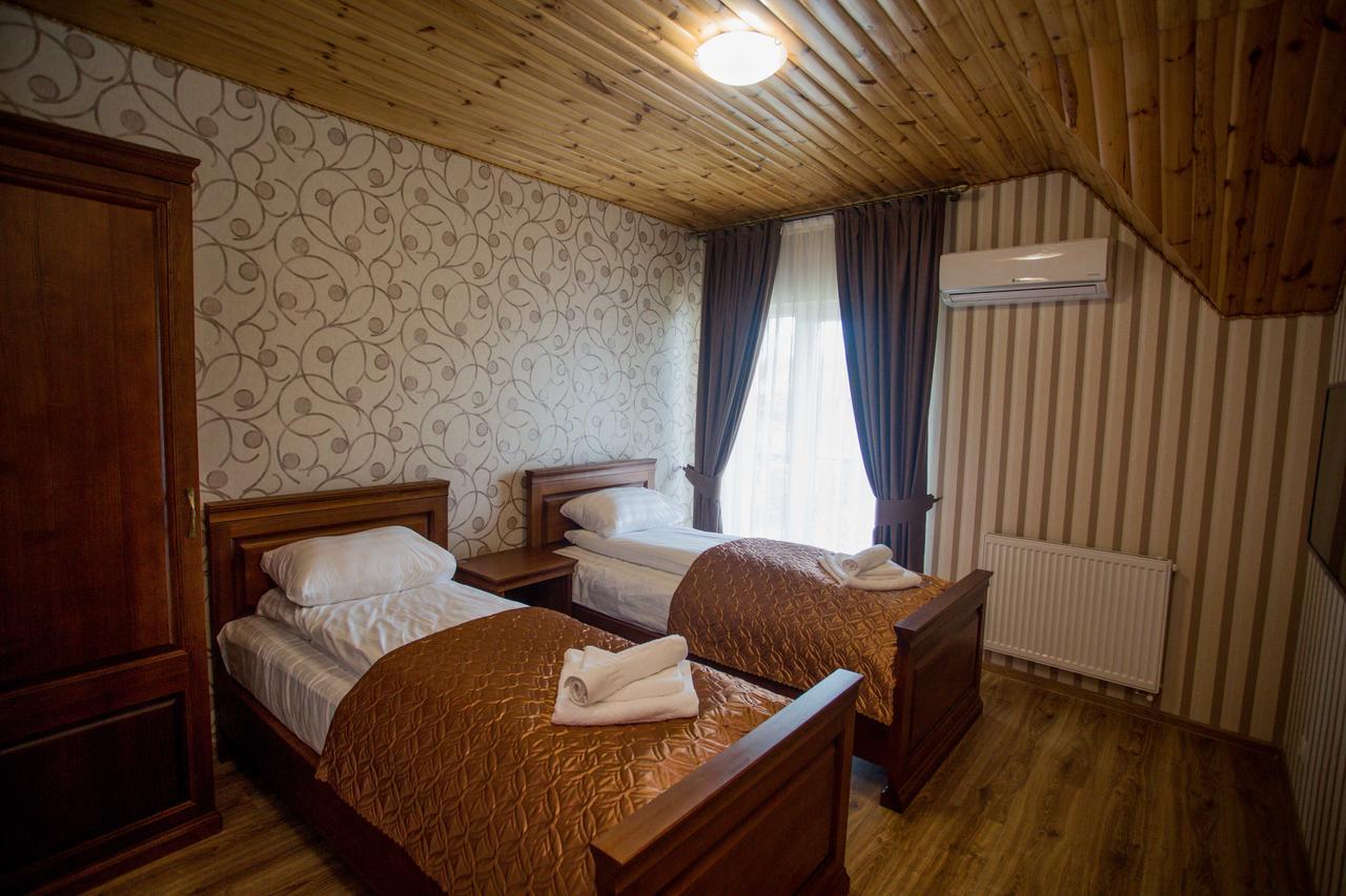 Guest House Villa Lamperti Dyyda Bagian luar foto